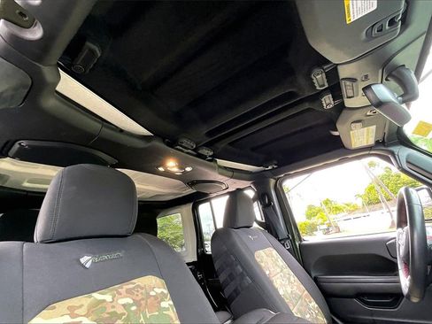 Used 2021 Jeep Wrangler Unlimited Rubicon image 17