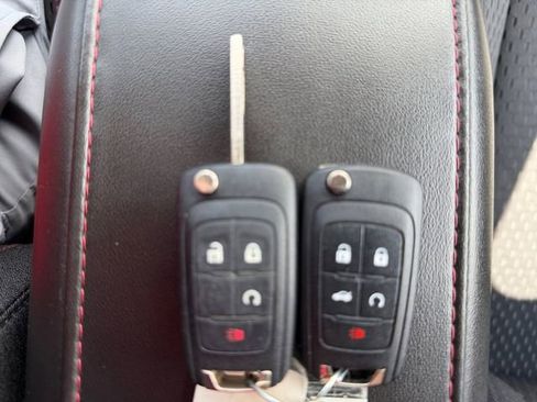 Used 2013 GMC Terrain SLE FWD image 22