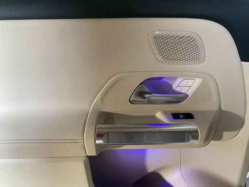 New 2026 Mercedes-Benz GLB 250 GLB 250 image 17