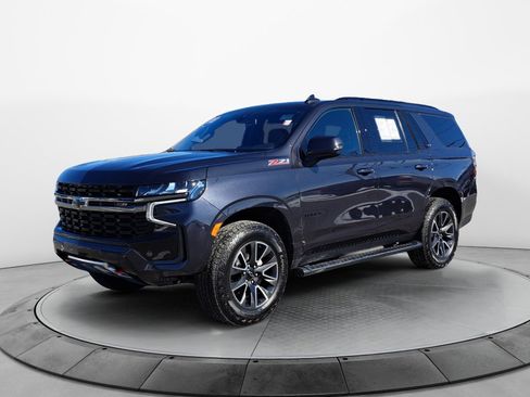 Used 2022 Chevrolet Tahoe Z71 w/ Luxury Package image 3