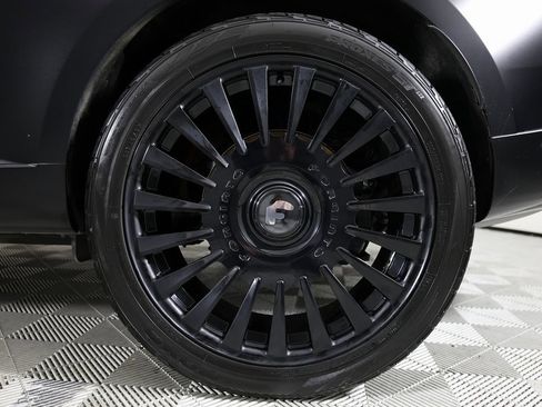 Used 2023 Land Rover Range Rover SE image 46