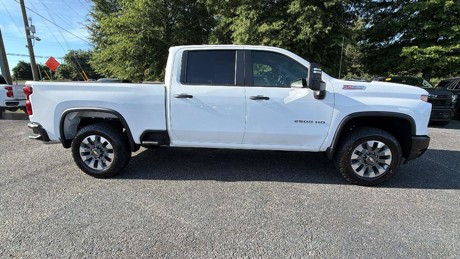 New 2026 Chevrolet Silverado 2500 Custom w/ Custom Value Package AWD/4WD image 7
