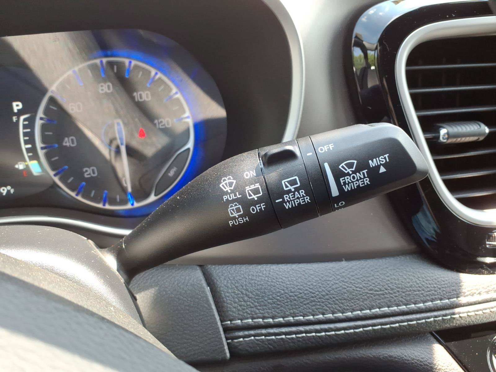 New 2027 Chrysler Pacifica Select FWD image 21