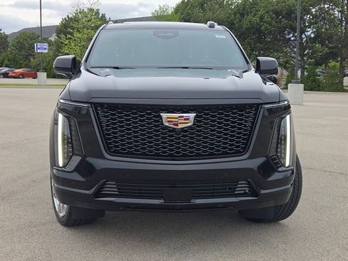New 2026 Cadillac Escalade Platinum Sport AWD/4WD image 4