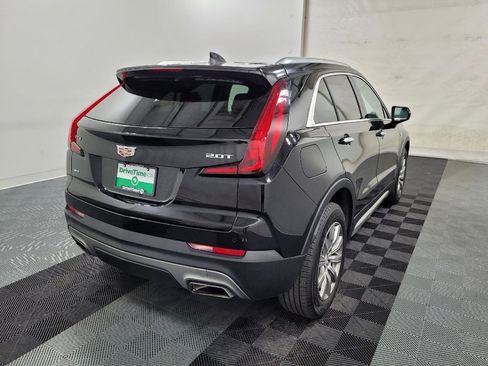 Used 2019 Cadillac XT4 Premium Luxury w/ Cold Weather Package AWD/4WD image 9