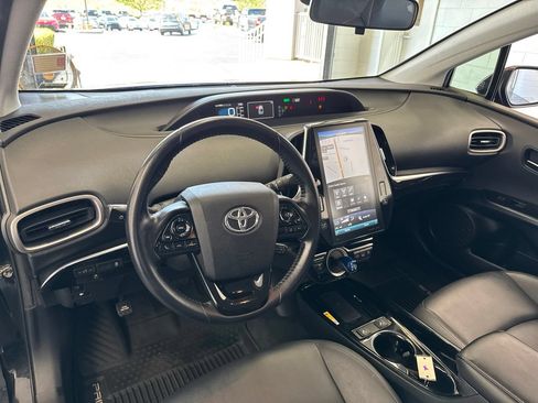Used 2021 Toyota Prius Prime XLE FWD image 15