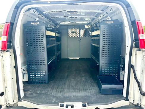 Used 2021 Chevrolet Express 2500 w/ Driver Convenience Package RWD image 29