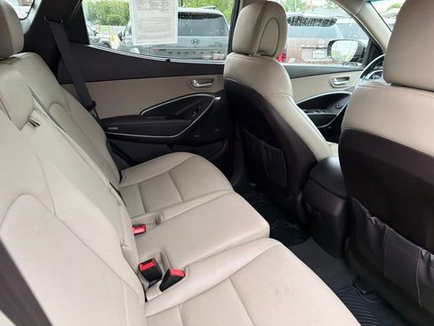 Used 2017 Hyundai Santa Fe Sport FWD image 13