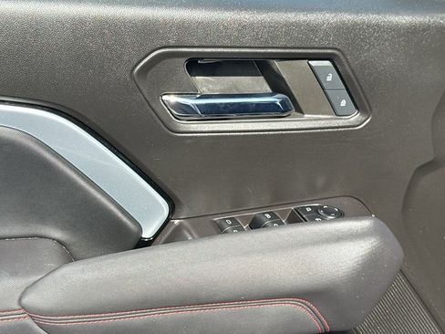 Used 2024 Chevrolet Colorado Z71 w/ Z71 Convenience Package 2 image 10