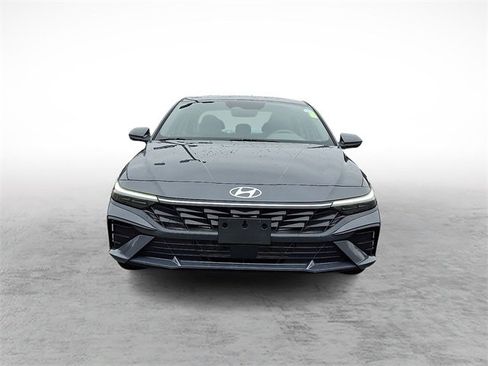 Used 2024 Hyundai Elantra SEL w/ Convenience Package image 2