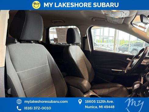 Used 2015 Ford Escape SE AWD/4WD image 26