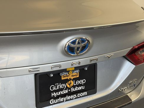 Used 2021 Toyota Camry SE image 15