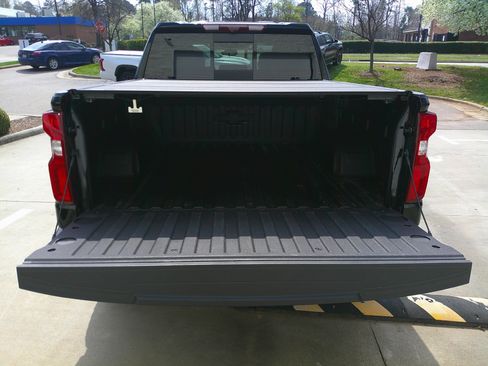 Used 2024 Chevrolet Silverado 1500 LTZ w/ LTZ Premium Package image 33