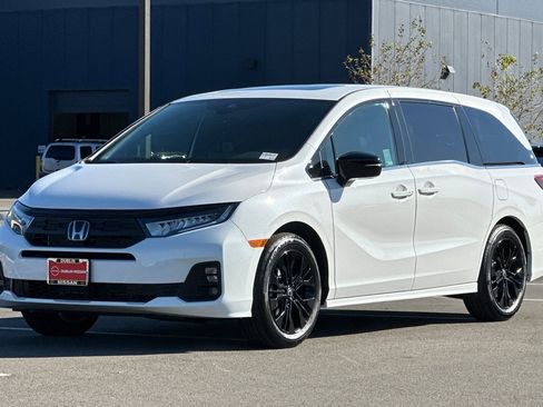 Used 2026 Honda Odyssey Sport-L image 8