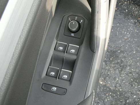 New 2025 Volkswagen Jetta Sport image 29