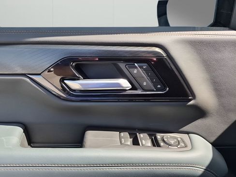 New 2026 GMC Yukon XL AT4 w/ AT4 Preferred Package image 27