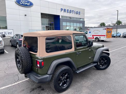Used 2021 Jeep Wrangler Sport AWD/4WD image 15