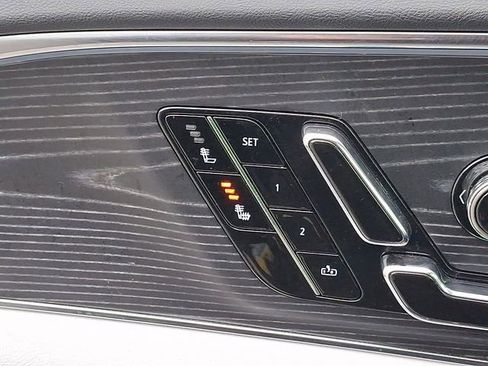 Certified 2024 Cadillac Lyriq Luxury image 29