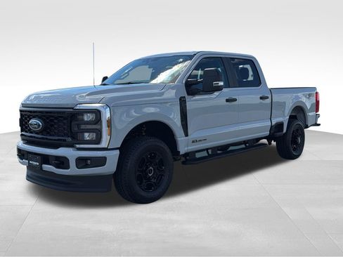 Used 2026 Ford F250 XL w/ STX Appearance Package AWD/4WD image 2