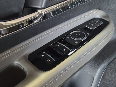 New 2025 Lincoln Corsair FWD w/ Equipment Group 101A image 23