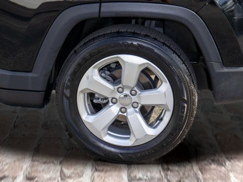 Used 2020 Jeep Compass Latitude image 36