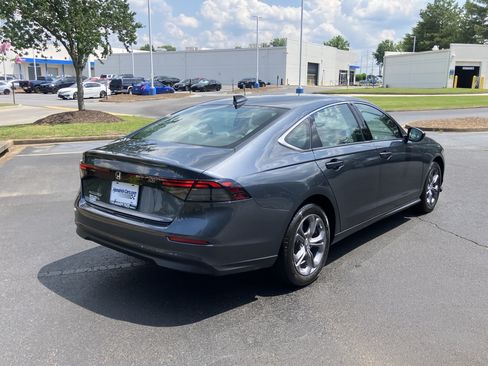 Used 2024 Honda Accord EX image 11