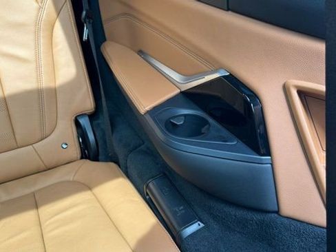 Used 2022 BMW X7 xDrive40i w/ M Sport Package image 27