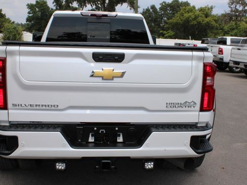 Used 2023 Chevrolet Silverado 3500 High Country AWD/4WD image 6