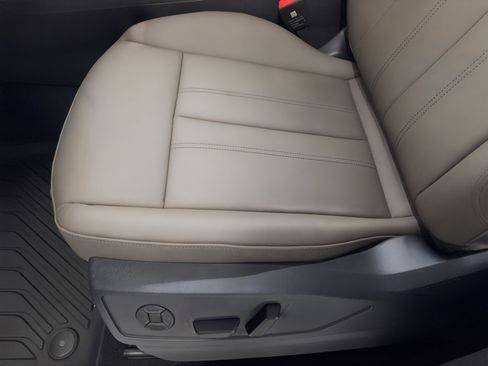 New 2025 Audi Q5 Premium w/ 19" Wheel Package image 16