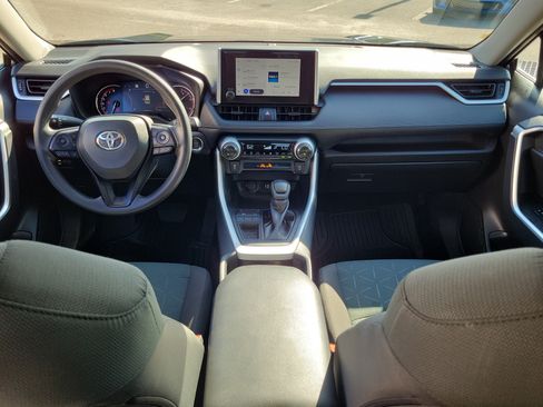 Used 2024 Toyota RAV4 XLE FWD image 15