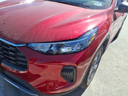 Used 2025 Ford Escape ST-Line image 2