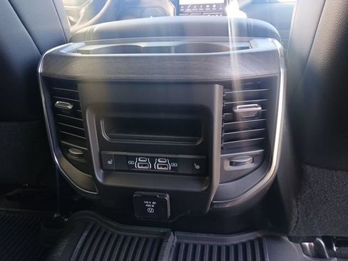 New 2026 RAM 2500 Laramie AWD/4WD image 29