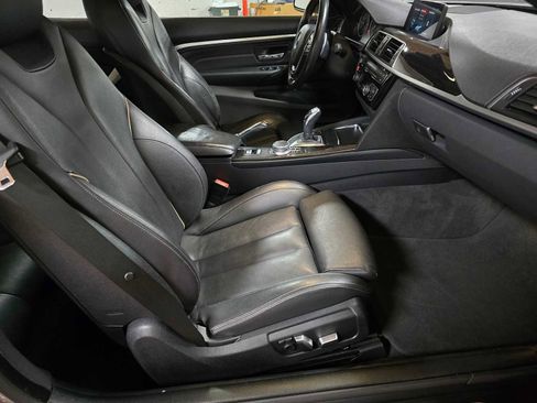 Used 2018 BMW 430i Convertible image 12
