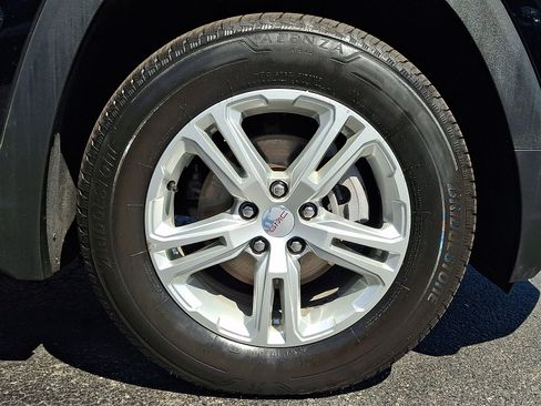 Used 2023 GMC Terrain SLE w/ Driver Convenience Package AWD/4WD image 8