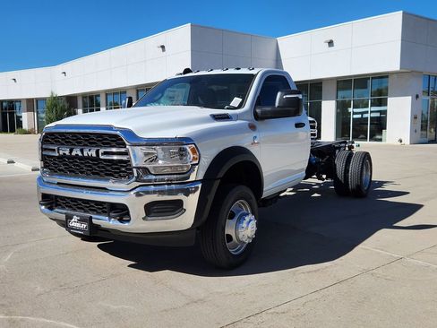 New 2024 RAM 5500 Tradesman image 4