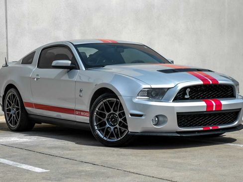 Used 2012 Ford Mustang Shelby GT500 w/ SVT Performance Pkg image 6