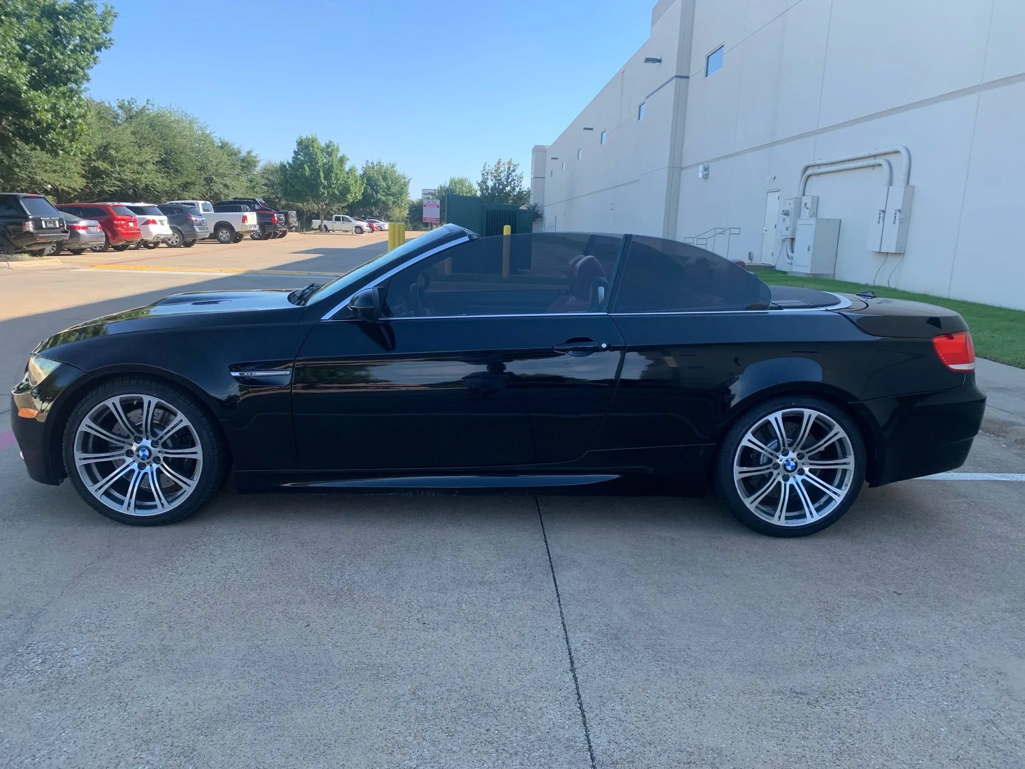 Used 2008 BMW M3 Convertible RWD image 2