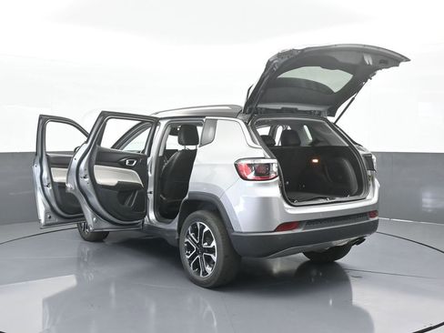 Used 2022 Jeep Compass Limited w/ Sun and Sound Group image 73