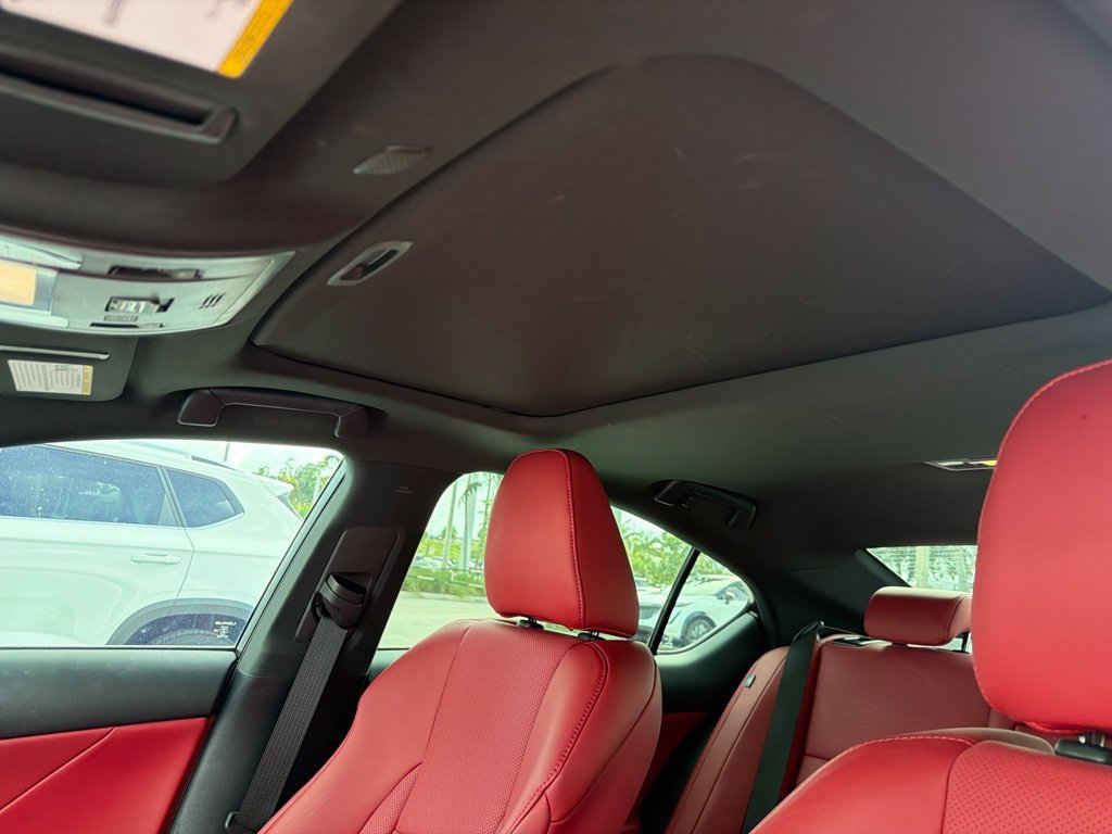 Used 2024 Lexus IS 300 F Sport RWD image 14