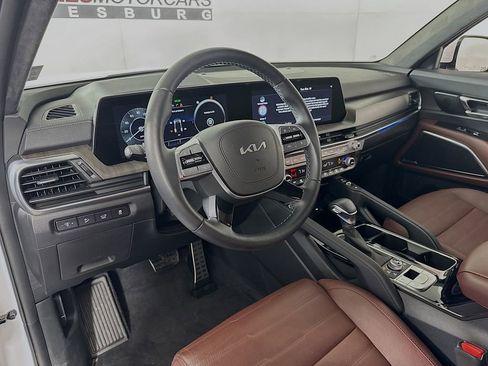 Used 2023 Kia Telluride SX Prestige image 9