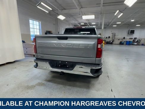 Used 2023 Chevrolet Silverado 1500 LT AWD/4WD image 10
