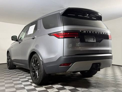 Used 2025 Land Rover Discovery S AWD/4WD image 4
