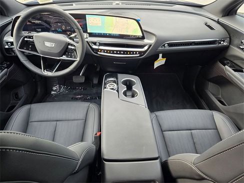 Used 2025 Cadillac Lyriq Sport image 21