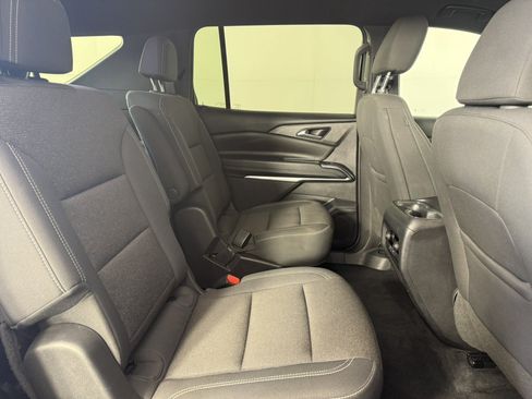 Used 2024 Chevrolet Traverse LT AWD/4WD image 13