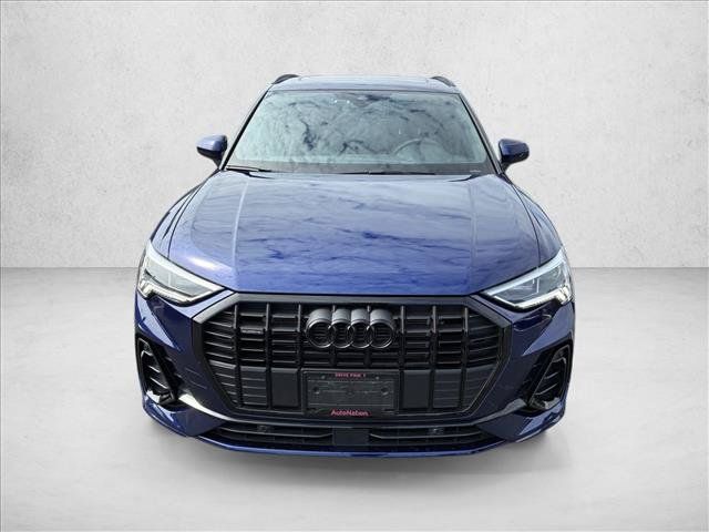 Used 2025 Audi Q3 2.0T Premium w/ Convenience Package AWD/4WD image 2