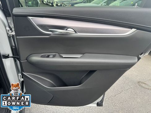 Used 2019 Cadillac XT5 Premium Luxury w/ Driver Assist Package image 23