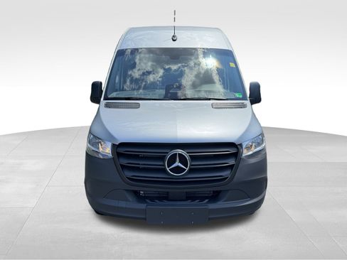 New 2025 Mercedes-Benz Sprinter 2500 image 2