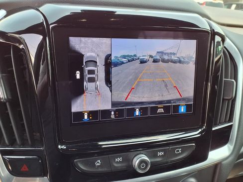 Used 2022 Chevrolet Traverse RS w/ LPO, Floor Liner Package AWD/4WD image 9