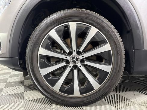 Used 2023 Mercedes-Benz GLB 250 image 8