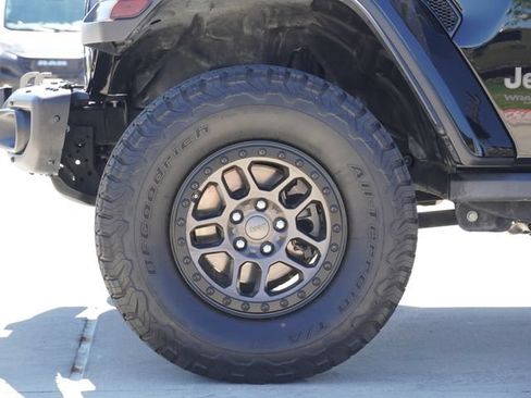 Used 2021 Jeep Wrangler Unlimited Rubicon w/ Xtreme Recon 35" Tire Package AWD/4WD image 8
